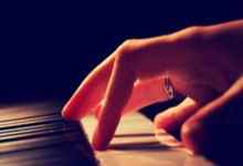 [欧冠]1／4决赛首回合：皇家马德里3-3曼城 集锦.